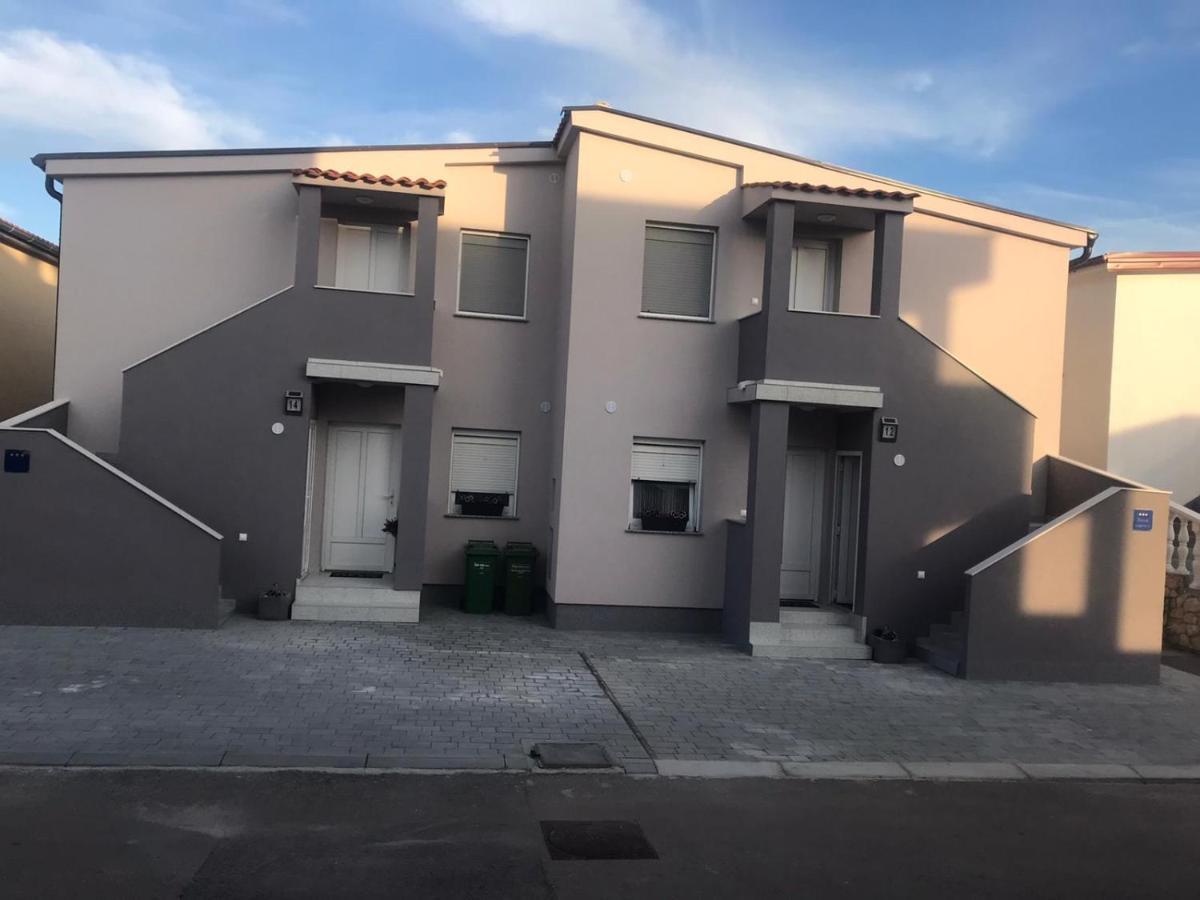 Apartman Petra 2 Vir Exteriér fotografie