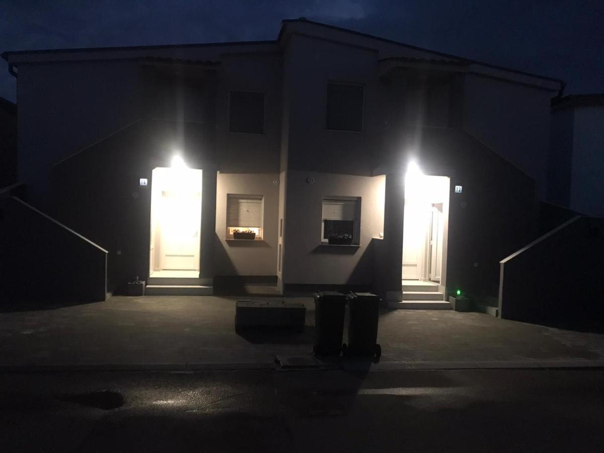 Apartman Petra 2 Vir Exteriér fotografie